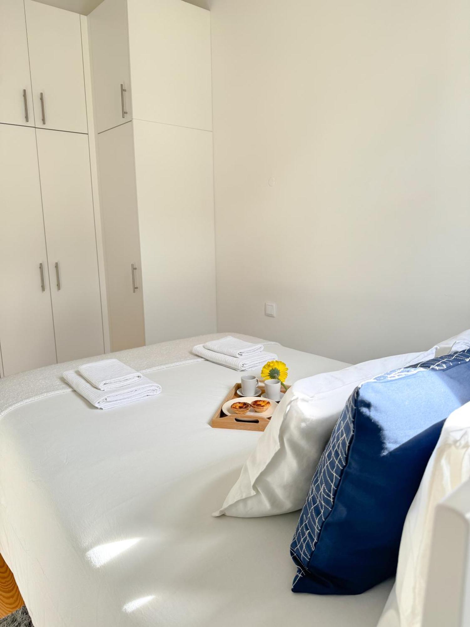Quarto em Acomodações Particulares Cozy With Privative Bathroom On Rua Augusta *