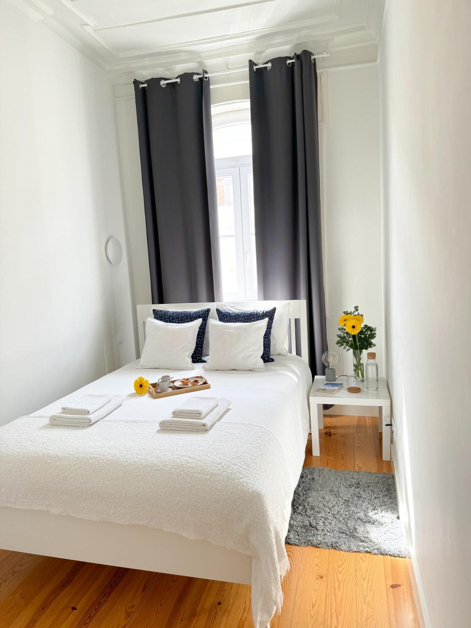 Cozy With Privative Bathroom On Rua Augusta Quarto em Acomodações Particulares